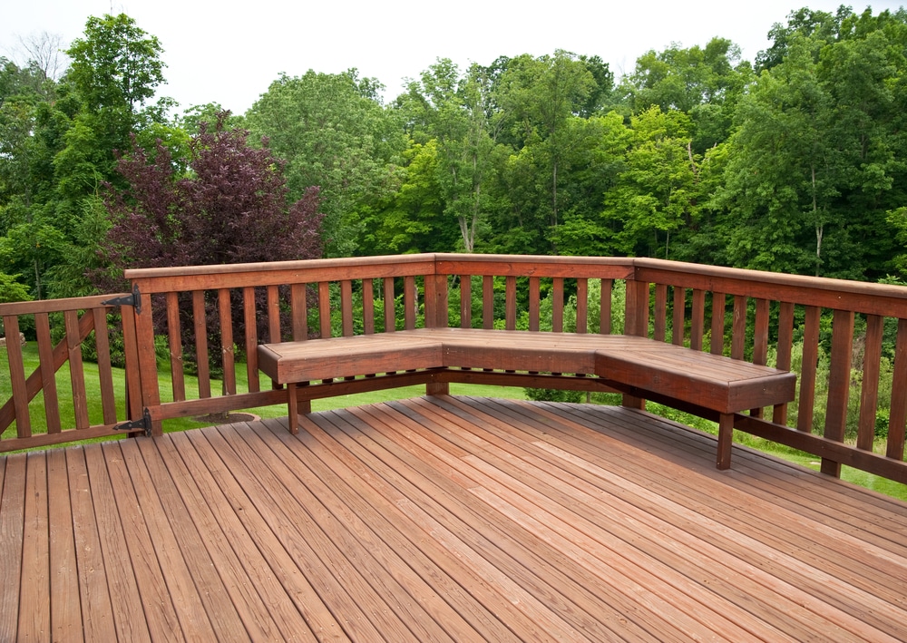 redwood stained deck_shutterstock_53441800
