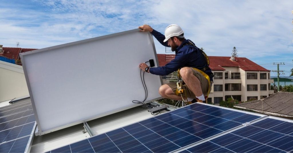 picture of a solar technician